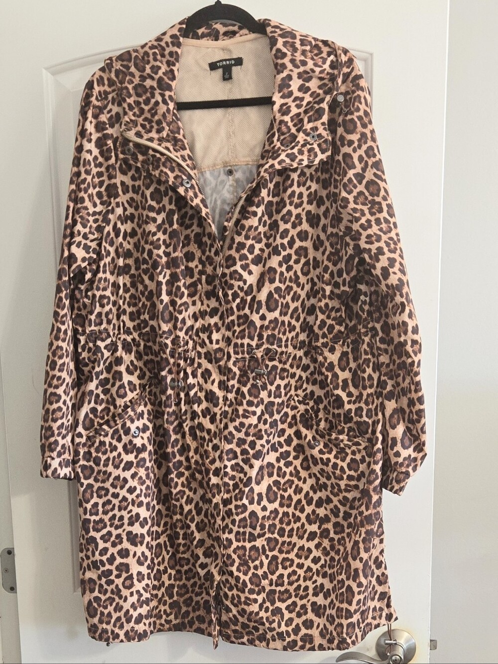 Torrid Hooded Lightweight Leopard Anorak Raincoat Size 2X - Picture 6 of 14